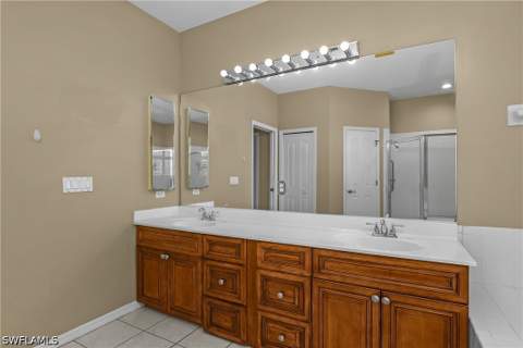 11082 Lakeland Cir, Fort Myers FL - photo 22 of 36