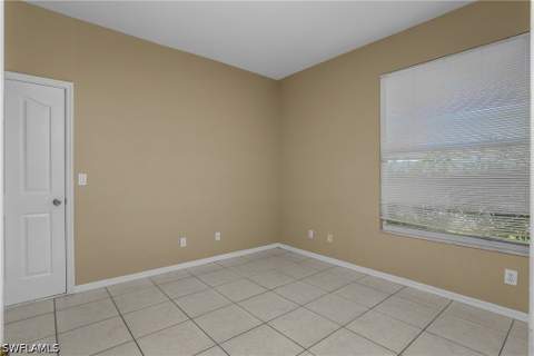 11082 Lakeland Cir, Fort Myers FL - photo 23 of 36