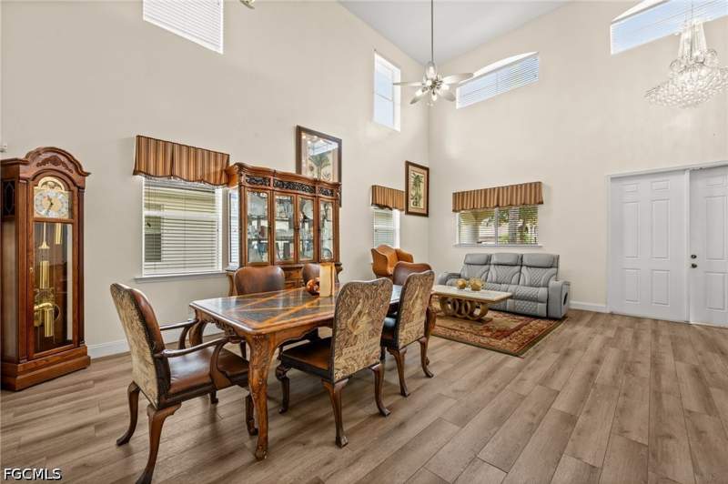 4 bedroom SingleFamilyResidence at 1541 Birdie Dr, Valencia Country Club, Naples — photo 4