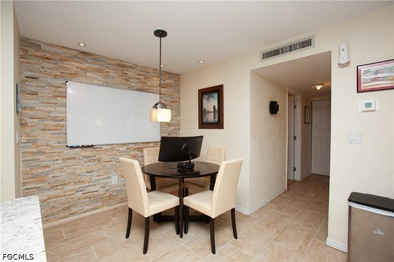 2 bedroom Condominium at 5713 Foxlake Dr 2, Arbor Lakes Condo, North Fort Myers — photo 2