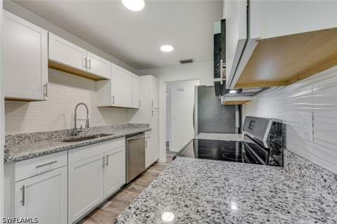 142 Bennington Dr 8, Naples FL - photo 8 of 20