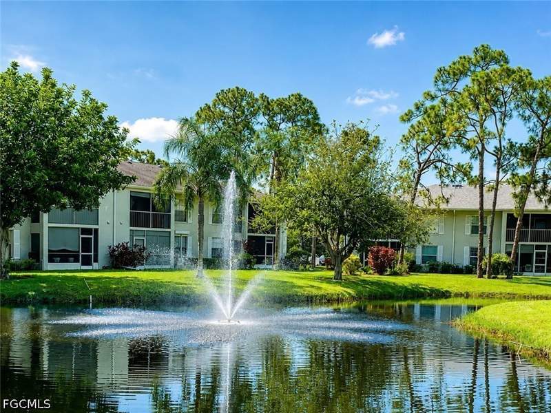 2 bedroom Condominium at 7074 Nantucket Cir 5, Nantucket, North Fort Myers — photo 2