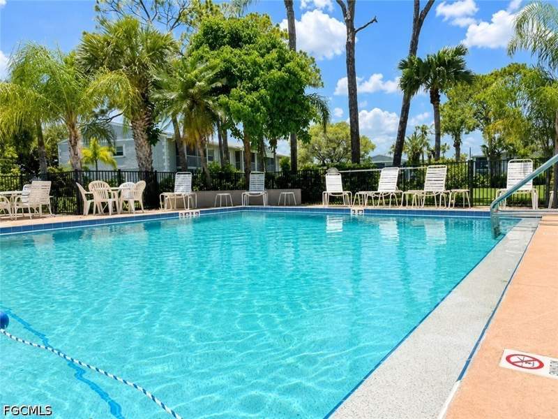 2 bedroom Condominium at 7074 Nantucket Cir 5, Nantucket, North Fort Myers — photo 3