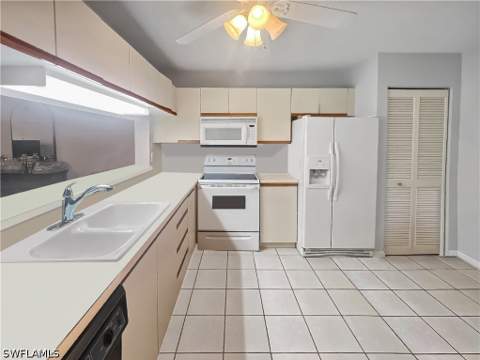 5955 Bloomfield Cir A107, Naples FL - photo 9 of 28