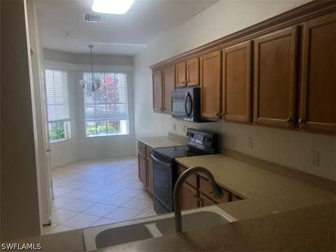 12015 Matera Ln 104, Bonita Springs FL - photo 11 of 33