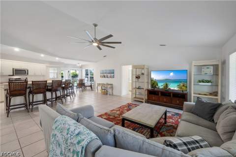 2526 SE 19th Pl, Cape Coral FL - photo 12 of 46