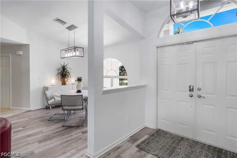 3 bedroom SingleFamilyResidence at 2526 SE 19th Pl, Cape Coral, Cape Coral — photo 5