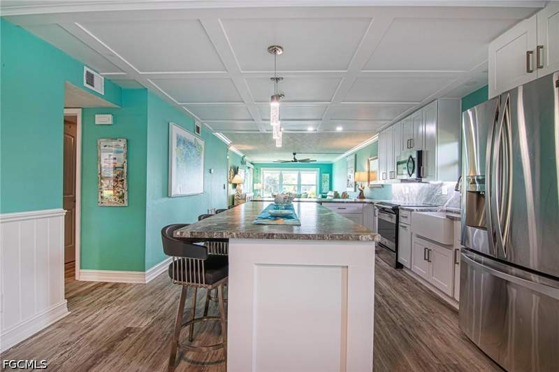 2 bedroom Condominium at 1627 Beach PKWY 105, BEACH VILLA CONDO, Cape Coral — photo 4