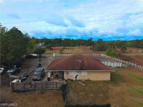 355 N Lindero St, Montura Ranches FL - photo 10 of 33