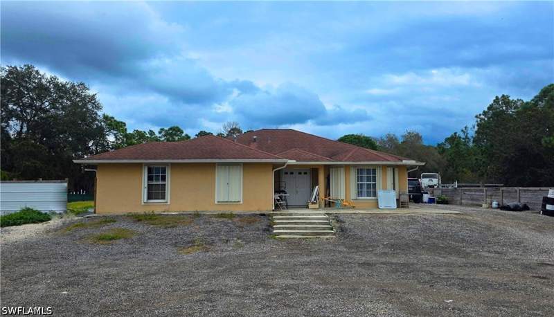 4 bedroom SingleFamilyResidence at 355 N Lindero St, Montura Ranch Sec 14, Montura Ranches — photo 3