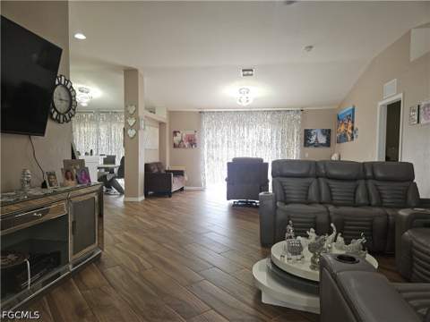 18300 Plumbago Ct, Lehigh Acres FL - photo 9 of 33