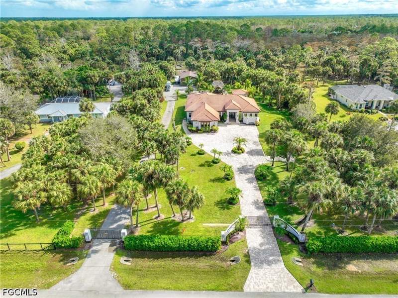 4 bedroom SingleFamilyResidence at 214 9th St NW, Golden Gate Estates, Naples — photo 4