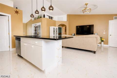 507 Diplomat Pkwy E, Cape Coral FL - photo 12 of 36