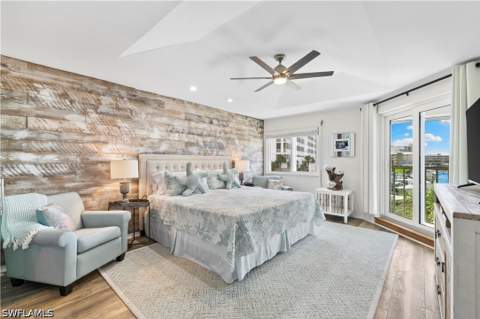 9101 Vanderbilt Dr 302, Naples FL - photo 12 of 28
