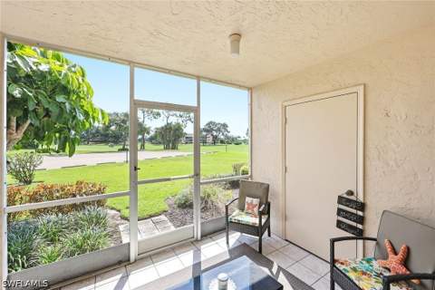 1075 Foxfire Ln 103, Naples FL - photo 15 of 48