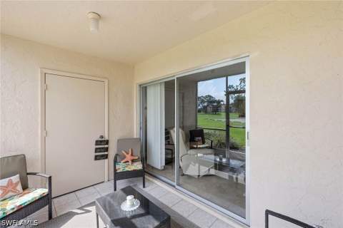 1075 Foxfire Ln 103, Naples FL - photo 16 of 48