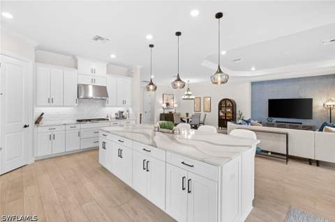 17489 Aquila Ct, Fort Myers FL - photo 10 of 48