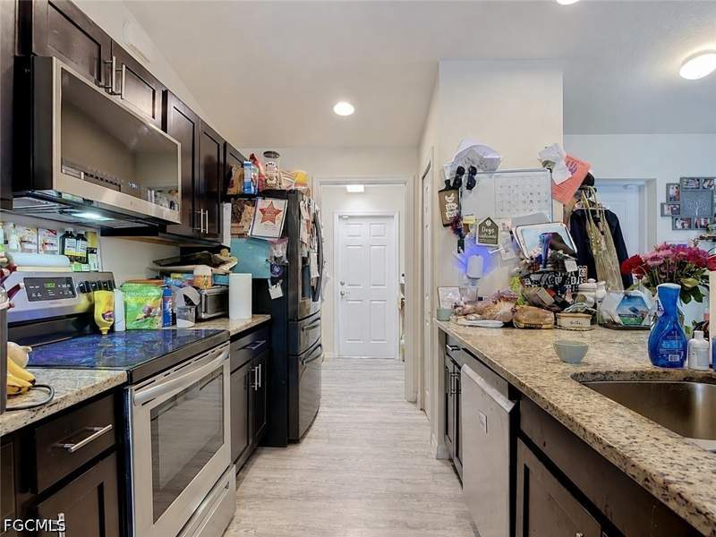 3 bedroom SingleFamilyResidence at 5042 SE Tradewinds Cir, Port Labelle, Labelle — photo 4