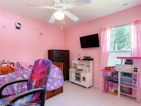 5042 SE Tradewinds Cir, Labelle FL - photo 9 of 16