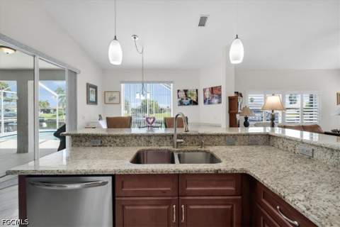 1157 SE 32nd Ter, Cape Coral FL - photo 16 of 49