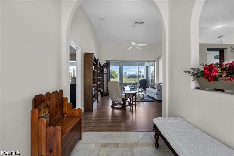 3 bedroom SingleFamilyResidence at 1157 SE 32nd Ter, Cape Coral, Cape Coral — photo 5