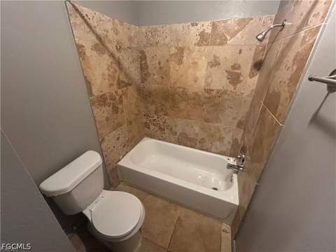 3704 Broadway 316, Fort Myers FL - photo 8 of 21