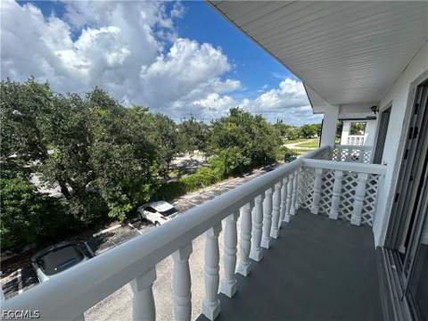 3704 Broadway 316, Fort Myers FL - photo 9 of 21