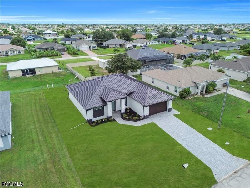 4 bedroom SingleFamilyResidence at 2204 NW 5th Ter, Cape Coral, Cape Coral — photo 3