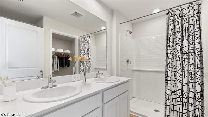 3 bedroom SingleFamilyResidence at 2513 15th St SW, Lehigh Acres, Lehigh Acres — photo 5