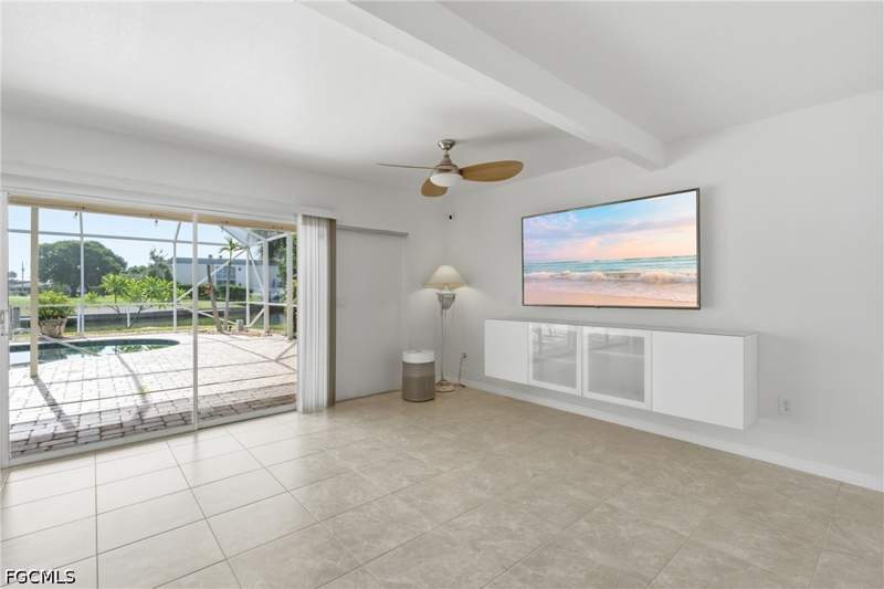 3 bedroom SingleFamilyResidence at 4933 Triton Ct W, Cape Coral, Cape Coral — photo 4
