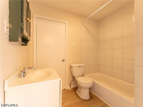 3802 Seminole Ave, Fort Myers FL - photo 17 of 29