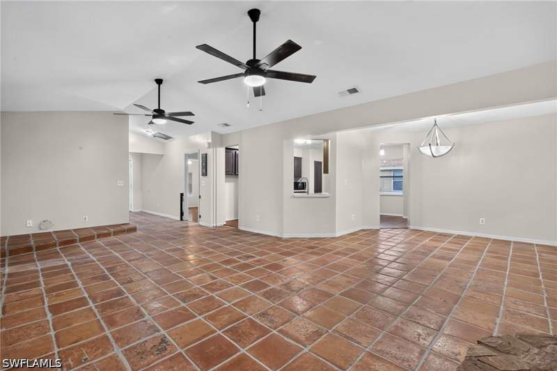 5 bedroom SingleFamilyResidence at 17565 Lee Rd, San Carlos Park, Fort Myers — photo 3