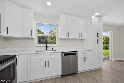 1628 N Flossmoor Rd, Fort Myers FL - photo 14 of 38