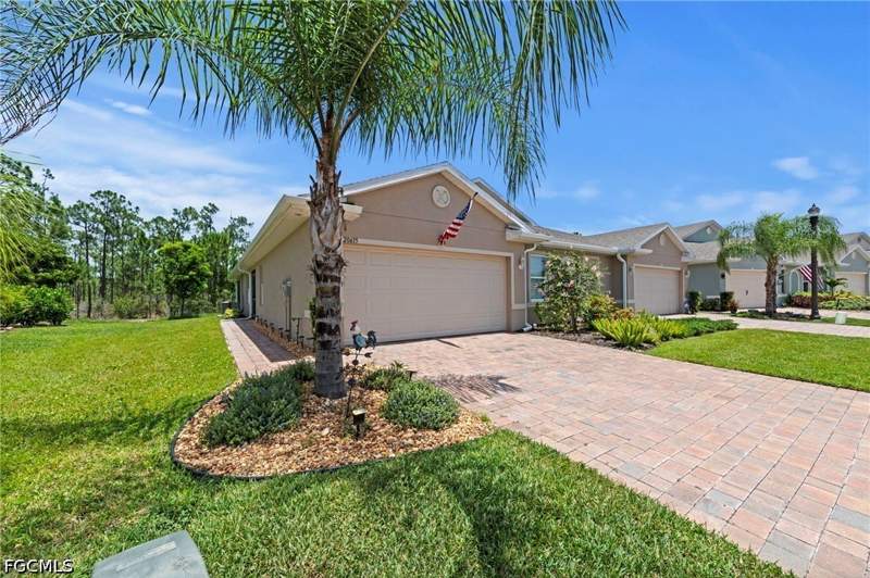2 bedroom Attached at 20615 Plumwood Loop, Magnolia Landing, North Fort Myers — photo 3