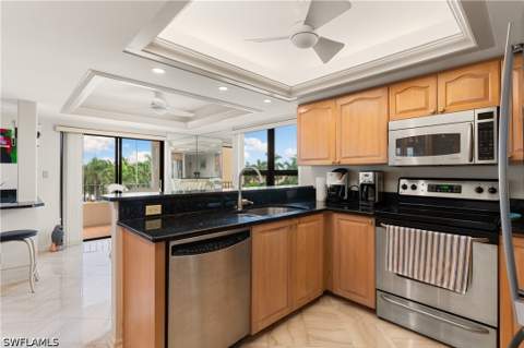 4451 Gulf Shore Blvd N 505, Naples FL - photo 11 of 39