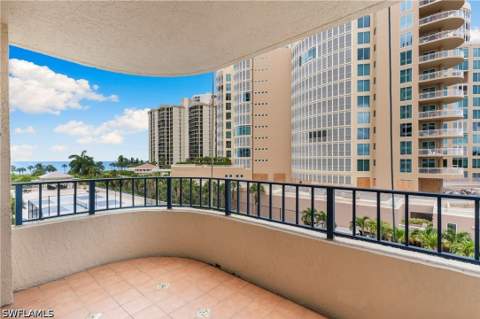 4451 Gulf Shore Blvd N 505, Naples FL - photo 17 of 39