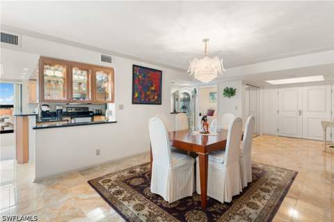 4451 Gulf Shore Blvd N 505, Naples FL - photo 19 of 39