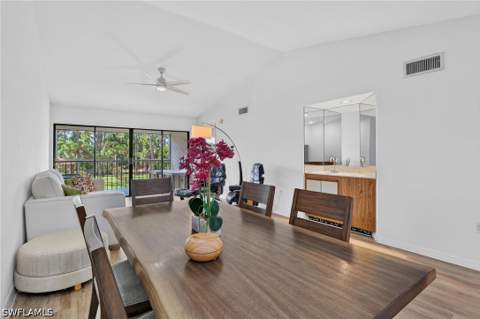 909 Augusta Blvd 7, Naples FL - photo 8 of 40