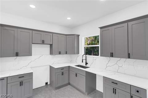 864 Chantilly St E, Lehigh Acres FL - photo 13 of 35