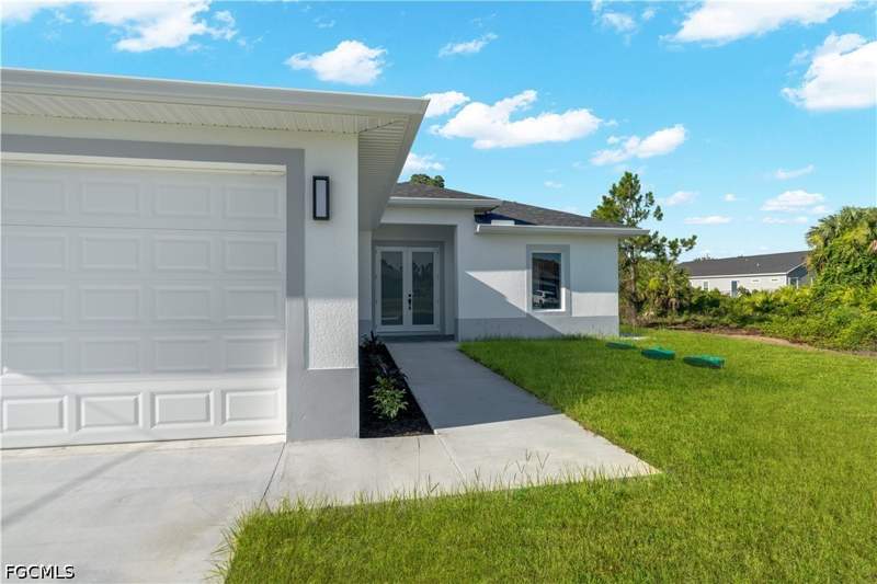 3 bedroom SingleFamilyResidence at 864 Chantilly St E, Lehigh Acres, Lehigh Acres — photo 4