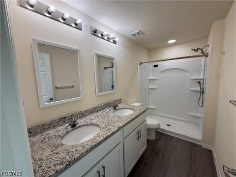 557 Oakshire Ln, Lehigh Acres FL - photo 18 of 36