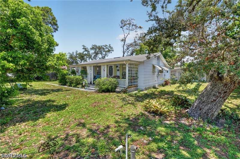 2 bedroom SingleFamilyResidence at 9044 Somerset Ln, Bonita Farms, Bonita Springs — photo 3