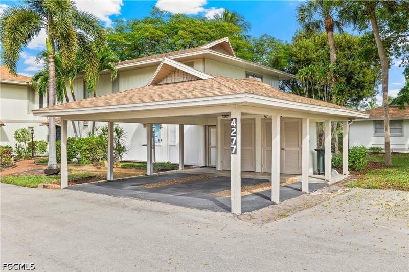 2 bedroom Townhouse at 4277 Island Cir 1, Caloosa Bayview, Fort Myers — photo 3
