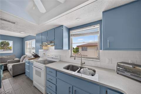 4420 Santa Barbara Blvd 204, Cape Coral FL - photo 10 of 29