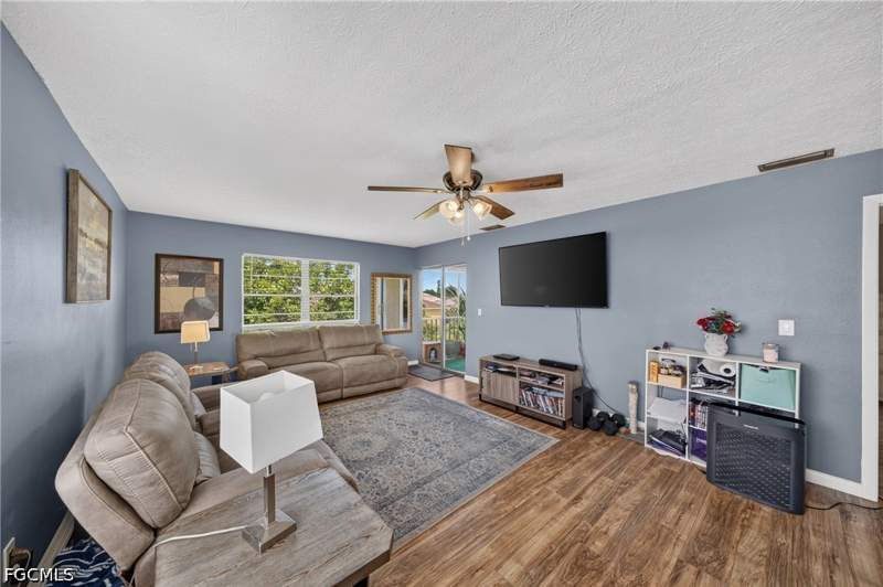 2 bedroom Condominium at 4420 Santa Barbara Blvd 204, Sunward Condo, Cape Coral — photo 2