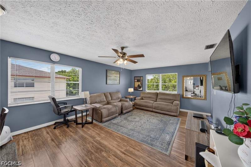 2 bedroom Condominium at 4420 Santa Barbara Blvd 204, Sunward Condo, Cape Coral — photo 3