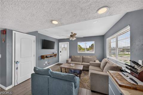 4420 Santa Barbara Blvd 204, Cape Coral FL - photo 6 of 29