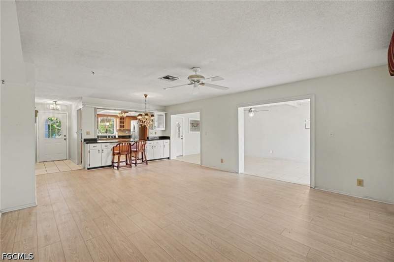 2 bedroom Attached at 856 Pangola Dr, Tropic Terrace Gardens Condo, North Fort Myers — photo 4