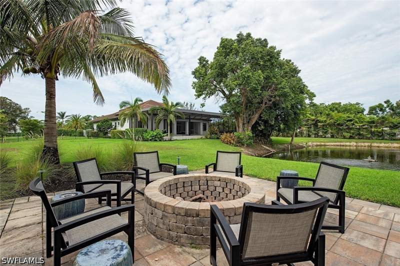 4 bedroom SingleFamilyResidence at 179 Mahogany Dr, Pine Ridge, Naples — photo 5