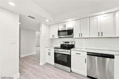 379 Palm Dr 3, Naples FL - photo 8 of 24